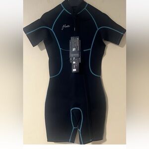 Hevto 3mm Neoprene Shorty Wetsuit - Women’s M - Black, Turquoise NWT …#315